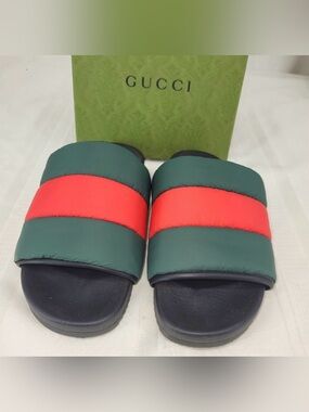 GUCCI Puffer Nylon Slides NEW w/ BOX